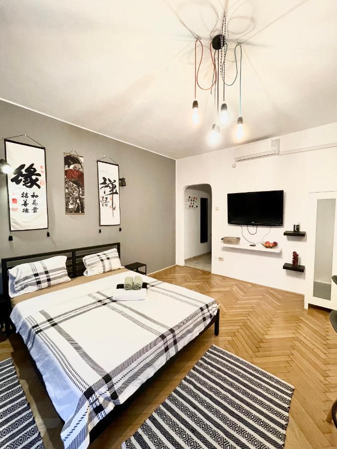 Old Town Central Studio 23 Boekarest Buitenkant foto