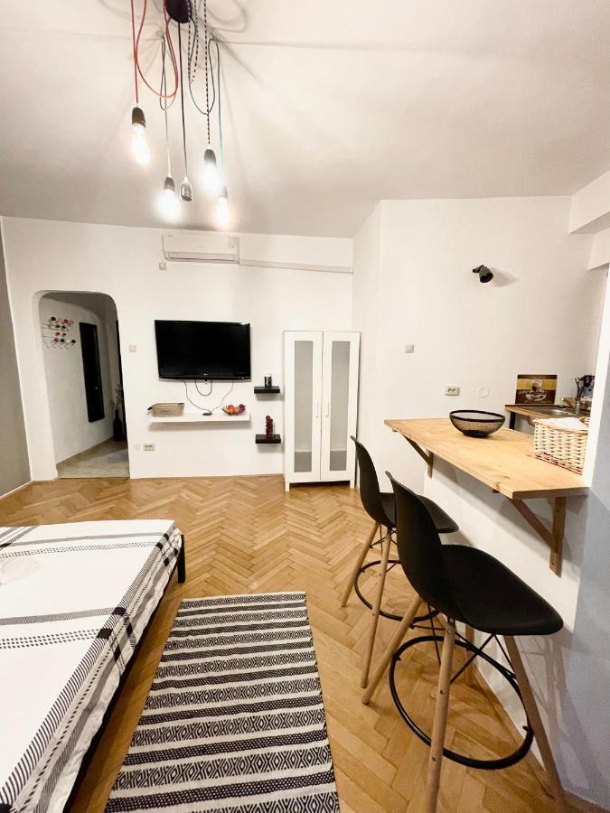Old Town Central Studio 23 Boekarest Buitenkant foto